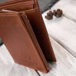 Portfel męski skórzany mały koniakowy klasyczny Paolo Peruzzi AY-09-CG. Brązowe portfele męskie bez wzorów, ze skóry. Za 59.00 zł.