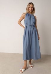 Niebieska Wiskozowa Sukienka Bez Rękawów z Warkoczowym Splotem przy Dekolcie Shirineli. Niebieskie sukienki damskie Born2be, na co dzień, l, bez wzorów, z tkaniny, boho, bez kołnierzyka, plus size, bez ramiączek, maxi, proste. Za 109.99 zł.