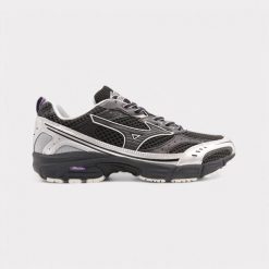 Buty Mizuno MXR black/black sand/purple haze. Czarne obuwie sportowe damskie Mizuno, bez wzorów, bez zapięcia. Za 449.99 zł.