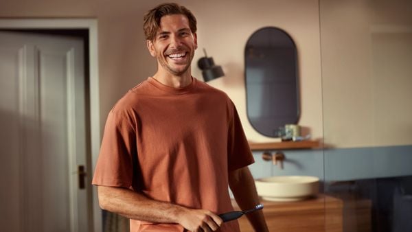 Szczoteczka Philips Sonicare HX7421/01 Czarna. Czarne szczoteczki elektryczne Philips. Za 566.50 zł.