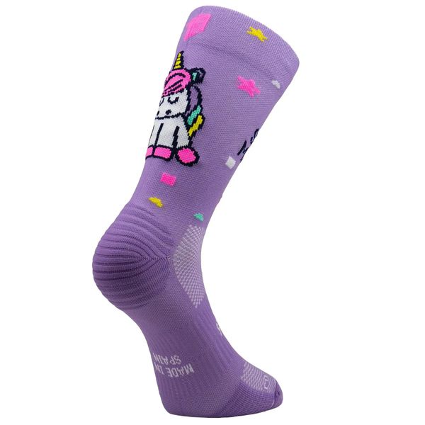STAY MAGIC PURPLE - SKARPETKI DO BIEGANIA. Fioletowe skarpetki damskie SPORCKS, bez wzorów, z nylonu. Za 99.70 zł.