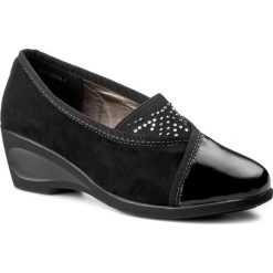 Półbuty CLARA BARSON WYL1087A-1. Półbuty damskie Clara Barson, bez wzorów, bez obcasa, bez zapięcia. W wyprzedaży za 35.99 zł.