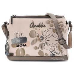 Torebka damska Anekke, z efektownym nadrukiem i metalowym logo zapinana na suwak, beżowa, 42743-184. Brązowe listonoszki damskie Anekke, bez wzorów, na ramię, z nadrukiem, bez dodatków. Za 369.00 zł.