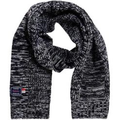 Stylowy szalik zimowy męski Superdry Stockholm. Czarne szaliki męskie Superdry, bez wzorów. W wyprzedaży za 96.00 zł.