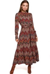 Długa sukienka BOHO z falbankami i długim rękawem czerwona. Czerwone sukienki damskie Stylove, do pracy, l, bez wzorów, biznesowe, bez kołnierzyka, bez ramiączek, maxi. Za 439.00 zł.