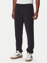 Adidas Spodnie dresowe Trefoil Essentials KR3463 Czarny Regular Fit. Czarne spodnie sportowe męskie Adidas, m, bez wzorów, z bawełny. Za 215.99 zł.