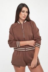 Bluza damska rozpinana ARMANI EXCHANGE. Bluzy damskie Armani Exchange, m, bez wzorów, bez ramiączek, bez kaptura. W wyprzedaży za 524.25 zł.