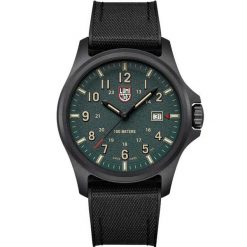 Zegarek męski Luminox XL.1977, Quartz, 43mm, 10ATM. Czarne, analogowe zegarki męskie Luminox, bez wzorów, z materiału. Za 1,914.80 zł.