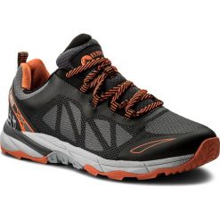 Trekkingi ELBRUS - Saratos Dark Grey/Black/Orange. Czarne trekkingi męskie ELBRUS, z materiału, bez zapięcia. W wyprzedaży za 219.00 zł.