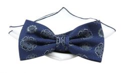 Mucha Granatowa w Kwiatki, z Białą Poszetką, Elegancka, Męska -CHATTIER. Niebieskie krawaty i muchy Chattier, bez wzorów, z poliesteru, eleganckie. Za 59.00 zł.