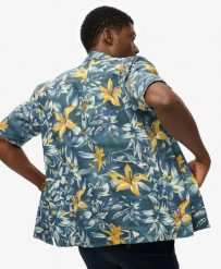 Superdry Koszula Hawaiian Printed z bawełną i modalem. Niebieskie koszule męskie Superdry, na lato, m, bez wzorów, z bawełny, klasyczne, bez kołnierzyka, bez ramiączek. Za 287.75 zł.
