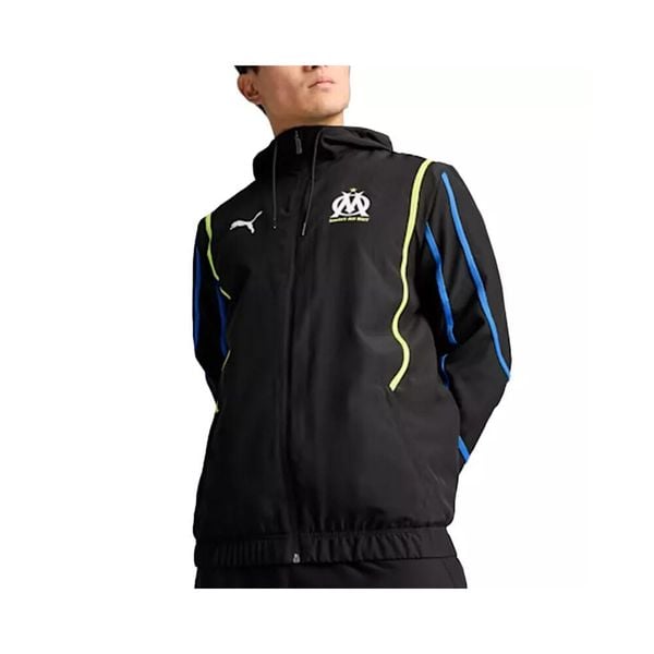 Kurtka dresowa Faster OM 2024/25. Czarne kurtki męskie Puma, bez wzorów, z dresówki, sportowe, bez kaptura. W wyprzedaży za 261.50 zł.