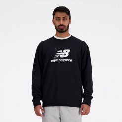 Bluza męska New Balance MT41500BK – czarna. Czarne bluzy sportowe męskie New Balance, l, bez wzorów, z bawełny, bez kaptura. Za 159.99 zł.