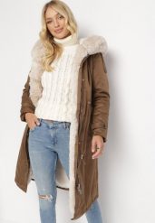 Brązowa Nylonowa Kurtka Parka Płaszcz Ozdobiona Futerkiem Faelana. Brązowe kurtki damskie Born2be, l, bez wzorów, z futra, bez kaptura. Za 349.99 zł.