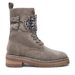 Trzewiki Alma En Pena. Brązowe botki damskie Alma En Pena, bez wzorów, bez obcasa, na płaskiej podeszwie, bez zapięcia. Za 549.99 zł.