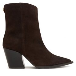Botki Steve Madden. Brązowe botki damskie Steve Madden, bez wzorów, bez obcasa, na słupku, bez zapięcia. Za 859.99 zł.