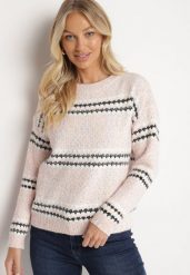 Jasnoróżowy Sweter z Bawełną Ozdobiony Paskami Ejasevia. Czerwone swetry nierozpinane damskie Born2be, na zimę, bez wzorów, z bawełny, bez kołnierzyka, bez ramiączek. Za 74.99 zł.