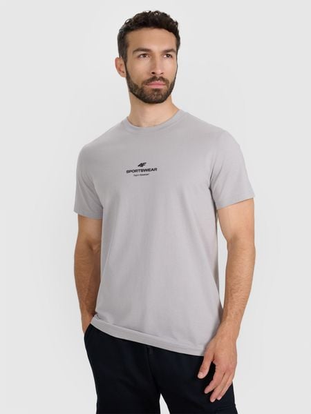4F T-shirt regular z nadrukiem męski - szary L. Szare koszulki sportowe męskie 4F, l, bez wzorów, z bawełny, bez ramiączek. W wyprzedaży za 49.99 zł.