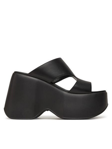 Vic Matié Klapki 1G3150D C06C070101 Czarny. Czarne klapki damskie Vic Matié, bez wzorów, ze skóry, bez obcasa, bez zapięcia. Za 1,299.00 zł.