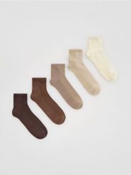 5 pack skarpet z wiskozą - beżowy. Brązowe skarpety męskie Reserved, bez wzorów, z wiskozy. Za 59.99 zł.
