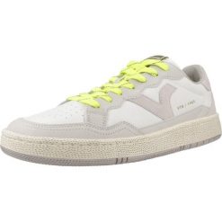 Buty VICTORIA 8806105V Biały. Białe buty zimowe męskie VICTORIA, bez wzorów, ze skóry, bez obcasa, bez zapięcia. Za 329.99 zł.