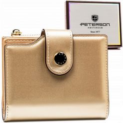 Portfel damski Peterson PTN 012-LAK złoty. Żółte portfele damskie Peterson, ze skóry ekologicznej. Za 54.00 zł.