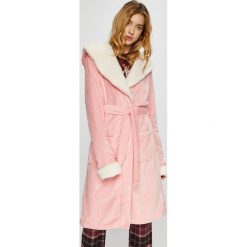 Chelsea Peers - Szlafrok Plain Pink Gown. Szlafroki damskie Chelsea Peers. W wyprzedaży za 129.90 zł.
