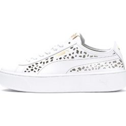 Puma Vikky Tenisówki Biały. Białe trampki i tenisówki damskie Puma, bez wzorów, z materiału, bez zapięcia. Za 326.95 zł.