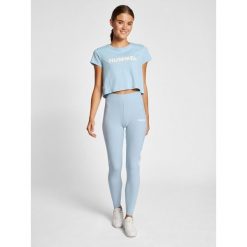 Damska koszulka crop top Hummel Legacy. Niebieskie bluzki damskie Hummel, l, bez wzorów, sportowe, bez kołnierzyka, bez ramiączek. W wyprzedaży za 55.30 zł.