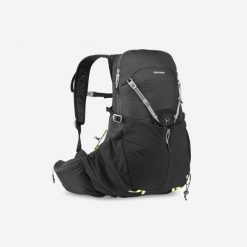 Plecak turystyczny Quechua FH500 17 l. Czarne plecaki damskie QUECHUA, bez wzorów, sportowe. Za 229.99 zł.