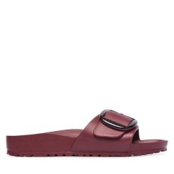 Klapki Birkenstock. Czerwone klapki damskie Birkenstock, bez wzorów, bez obcasa, bez zapięcia. Za 249.99 zł.