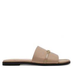 Klapki LOVE MOSCHINO. Brązowe klapki damskie Love Moschino, bez wzorów, bez obcasa, bez zapięcia. Za 779.99 zł.
