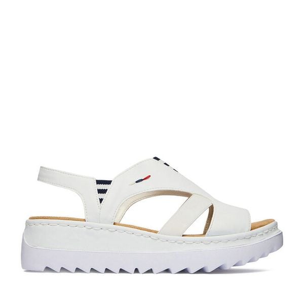 Sandały Rieker. Białe sandały damskie Rieker, bez wzorów, bez obcasa, na koturnie, bez zapięcia. Za 319.99 zł.