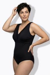 Damski Strój kąpielowy obszycia miękkie miseczki głębokie plecy z recyklingu. Czarne stroje kąpielowe damskie Ulla Popken, plus size, bez wzorów, z elastanu. Za 191.99 zł.