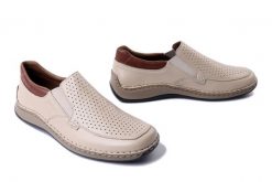 RIEKER 05293-60 beige, półbuty męskie. Brązowe półbuty męskie Rieker, na lato, bez wzorów, bez obcasa, bez zapięcia. Za 258.93 zł.