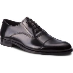 Półbuty KARL LAGERFELD - KL12125 Black Lthr. Buty wizytowe męskie marki KARL LAGERFELD. W wyprzedaży za 489.00 zł.