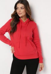 Czerwona Bluza z Kapturem Kasseia. Czerwone bluzy damskie Born2be, l, bez wzorów, z dzianiny, casualowe, bez ramiączek, z kapturem. Za 39.99 zł.