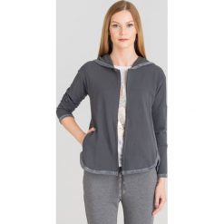 BLUZA DEHA. Szare bluzy damskie Deha, l, bez wzorów, bez ramiączek, z kapturem. Za 220.00 zł.