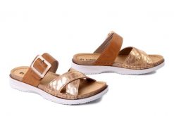 INBLU FA-06 021 camel, klapki damskie. Brązowe klapki damskie Inblu, na lato, bez wzorów, bez obcasa, bez zapięcia. Za 101.90 zł.