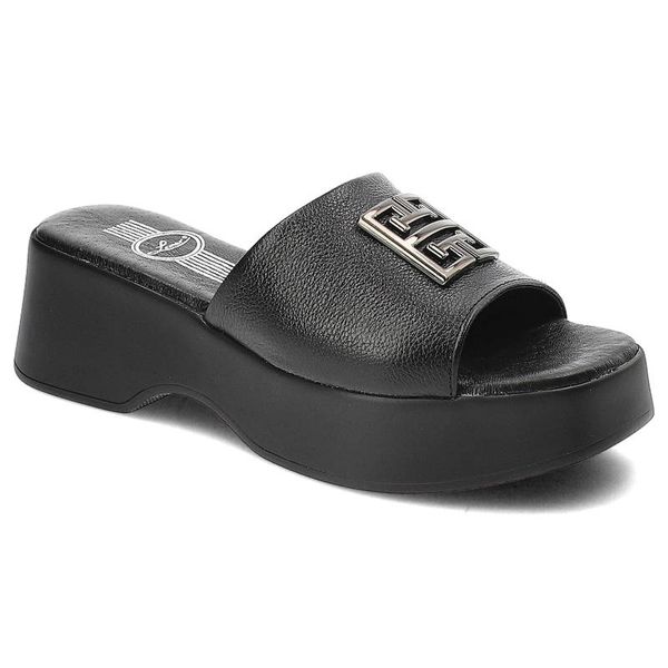 Czarne Klapki Lemar Stylowe Obuwie Damskie. Czarne klapki damskie Lemar, na lato, bez wzorów, ze skóry, eleganckie, bez obcasa, na koturnie, bez zapięcia. Za 205.00 zł.