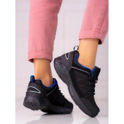 Buty trekkingowe damskie DK Waterproof czarno niebieskie czarne. Czarne obuwie trekkingowe damskie z materiału, bez zapięcia. Za 197.04 zł.