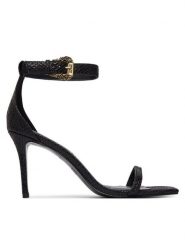 Versace Jeans Couture Sandały 80VA3S76 ZSS84 Czarny. Czarne sandały damskie Versace Jeans Couture, bez wzorów, z jeansu, bez obcasa, na szpilce, bez zapięcia. Za 736.99 zł.