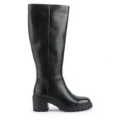 Kozaki Geox. Czarne kozaki damskie Geox, bez wzorów, bez obcasa, na słupku, bez zapięcia. Za 719.99 zł.