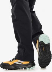 Buty turystyczne damskie adidas TERREX Mid RAIN.RDY - preyel/wonsil/seflaq. Obuwie trekkingowe damskie Adidas, bez zapięcia. Za 563.04 zł.