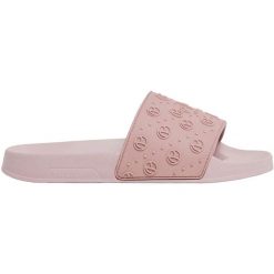 Klapki Pepe Jeans Slider Sport W, Kobiety. Czerwone klapki damskie Pepe Jeans, bez wzorów, z jeansu, sportowe, bez obcasa, bez zapięcia. Za 290.00 zł.