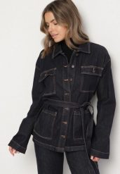 Granatowa Koszulowa Kurtka Jeansowa z Wiązanym Paskiem w Talii Zennessa. Niebieskie kurtki damskie Born2be, l, bez wzorów, z jeansu, bez kaptura. Za 159.99 zł.