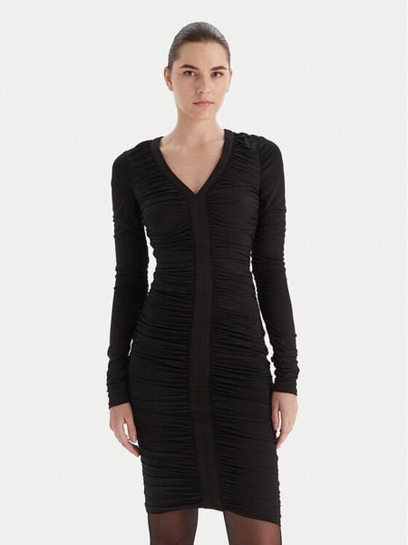 Marciano Guess Sukienka koktajlowa 5BGK25 6257A Czarny Slim Fit. Czarne sukienki damskie Marciano Guess, z aplikacjami, z syntetyku, wizytowe, bez kołnierzyka, bez ramiączek. Za 759.99 zł.