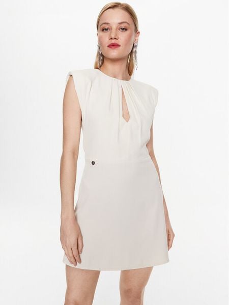 Kontatto Sukienka koktajlowa NO1006 Écru Slim Fit. Sukienki damskie Kontatto, m, bez wzorów, z syntetyku, wizytowe, bez kołnierzyka, bez ramiączek. Za 249.99 zł.