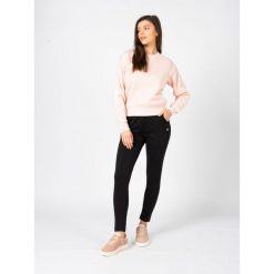 Bluza trekking damska C-neck. Czerwone bluzy damskie Champion, m, bez wzorów, z bawełny, bez ramiączek, bez kaptura. Za 219.00 zł.