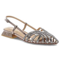 Sandały damskie Alma En Pena, cholewka ze skóry ekologicznej z ażurowym wykończeniem ozdobionym błyszczącymi kryształkami zapięcie na pasek wokół pię. Szare sandały damskie Alma En Pena, z aplikacjami, z materiału, bez obcasa, na płaskiej podeszwie, bez zapięcia. Za 579.00 zł.